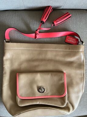 Coach Bucket Legacy Archival Leather Tan And Pink Shoulder Tote Bag